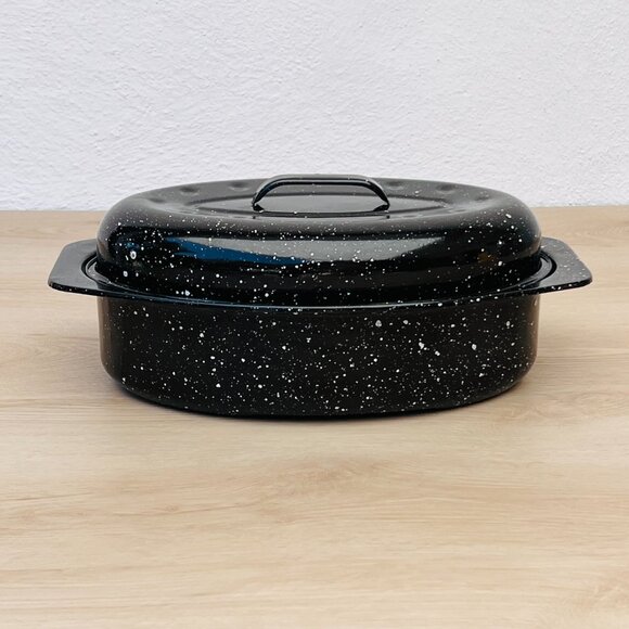 Vintage Black Speckled Oval Enamelware Roaster Pan & Lid  8" X 13" DISPLAY/PROP - Picture 1 of 16